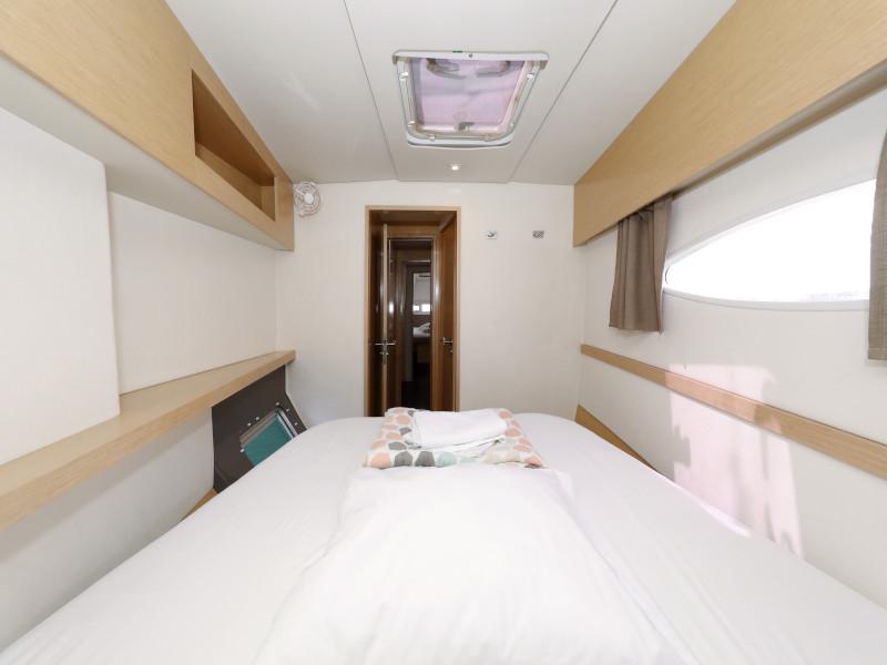 Book yachts online - catamaran - Helia 44 - Jeredam - rent