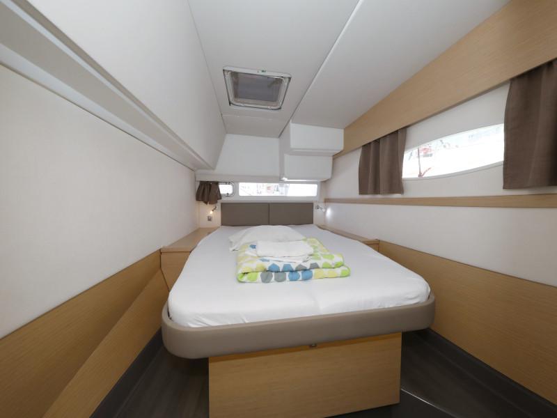 Book yachts online - catamaran - Helia 44 - Jeredam - rent