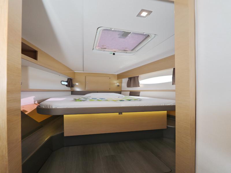 Book yachts online - catamaran - Helia 44 - Jeredam - rent