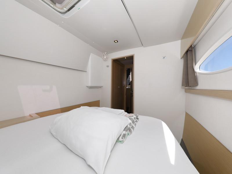 Book yachts online - catamaran - Helia 44 - Jeredam - rent