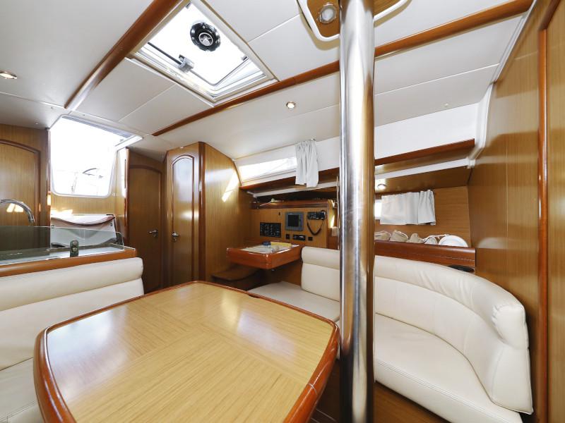 Book yachts online - sailboat - Sun Odyssey 39i - Lucija - rent