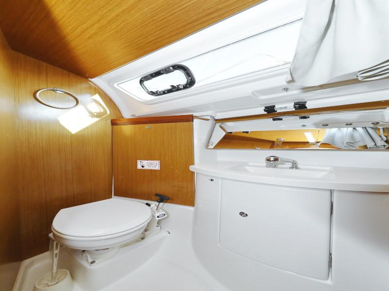 Book yachts online - sailboat - Sun Odyssey 39i - Lucija - rent