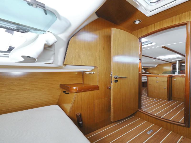 Book yachts online - sailboat - Sun Odyssey 39i - Lucija - rent