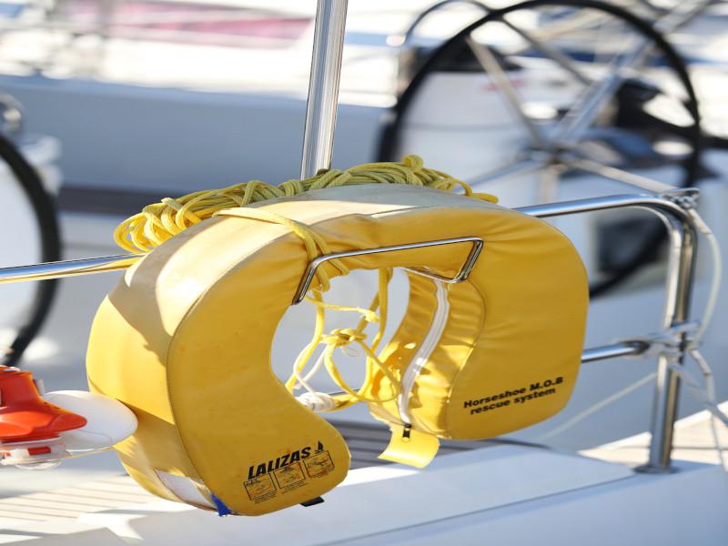 Book yachts online - sailboat - Sun Odyssey 39i - Lucija - rent