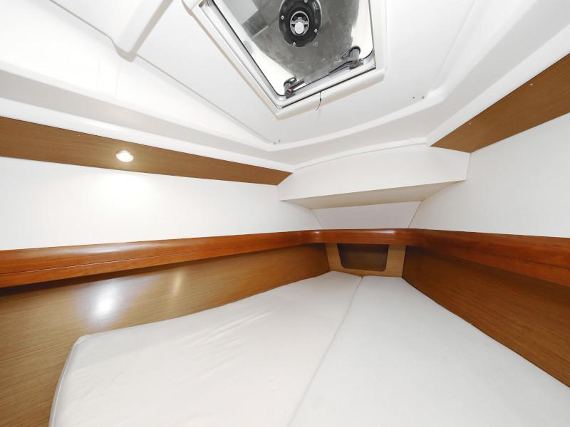 Book yachts online - sailboat - Sun Odyssey 39i - Lucija - rent