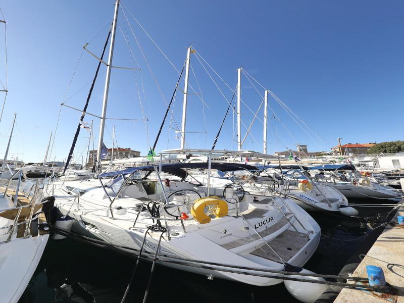 Book yachts online - sailboat - Sun Odyssey 39i - Lucija - rent
