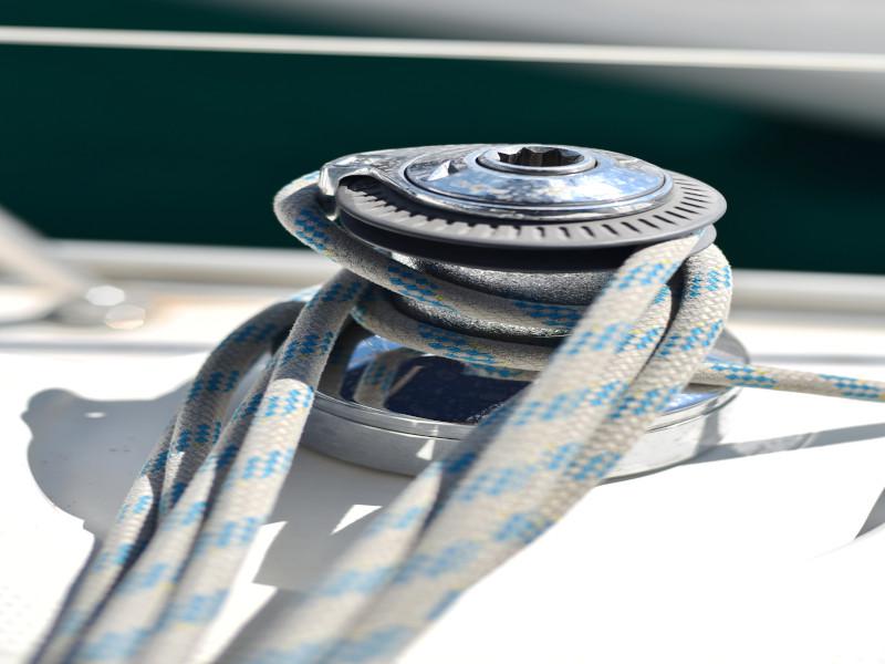 Book yachts online - sailboat - Bavaria 37 Cruiser - Mateja - rent