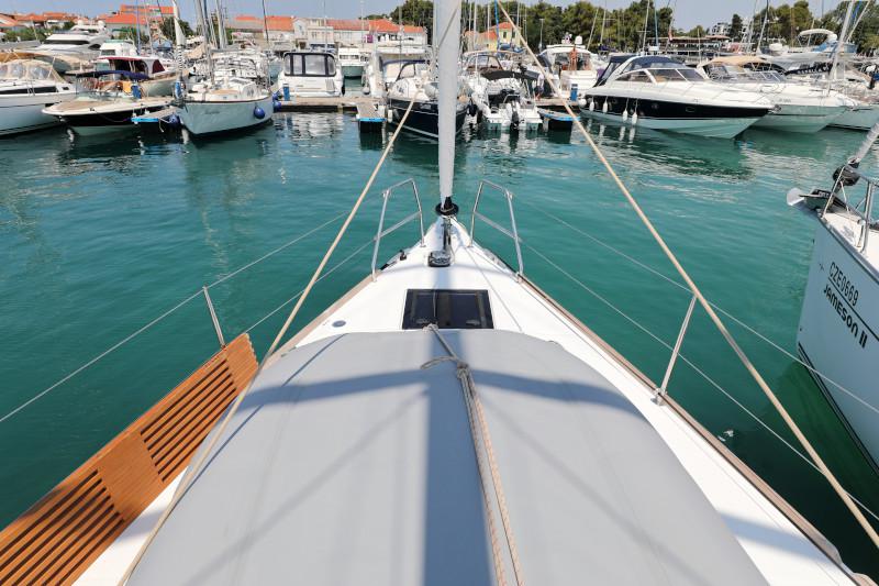 Book yachts online - sailboat - Dufour 460 - ELTHEOLE II - rent
