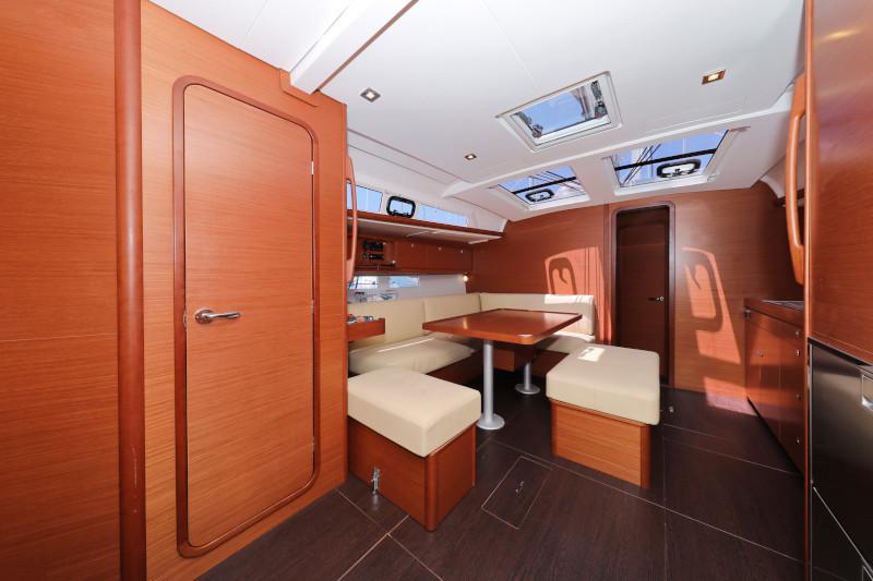 Book yachts online - sailboat - Dufour 460 - ELTHEOLE II - rent