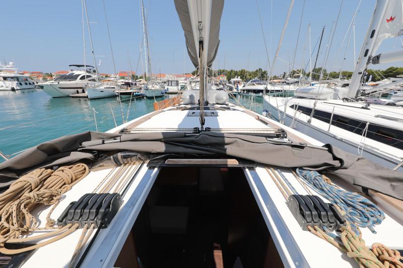 Book yachts online - sailboat - Dufour 460 - ELTHEOLE II - rent