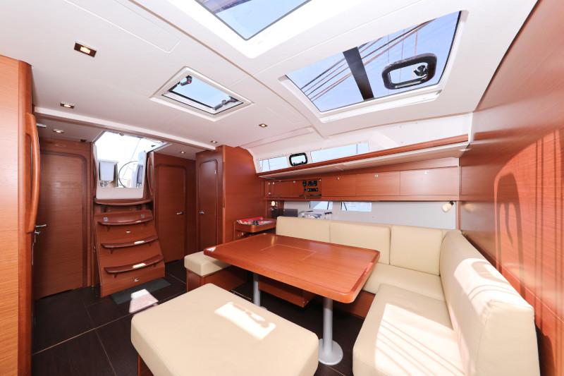 Book yachts online - sailboat - Dufour 460 - ELTHEOLE II - rent