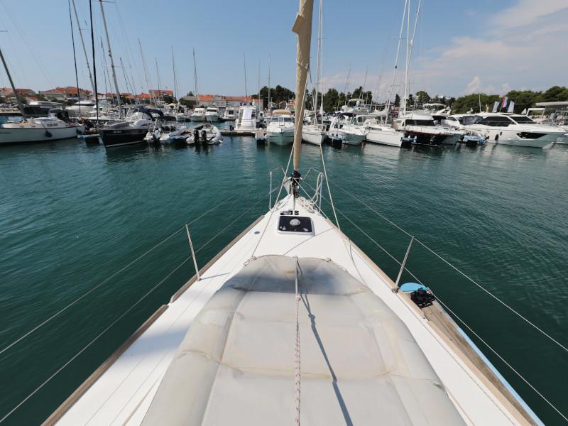 Book yachts online - sailboat - Dufour 450 GL - Tibitoo - rent