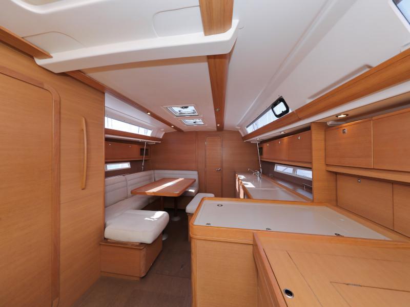 Book yachts online - sailboat - Dufour 450 GL - Tibitoo - rent