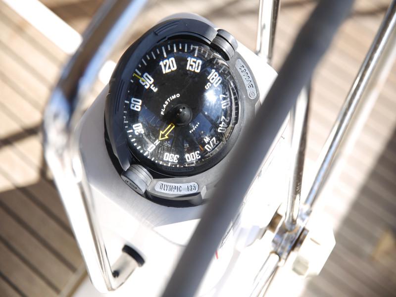 Book yachts online - sailboat - Bavaria Cruiser 40 - PIA M - rent