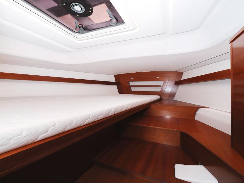 Book yachts online - sailboat - Dufour 380 - Le Pacha - rent