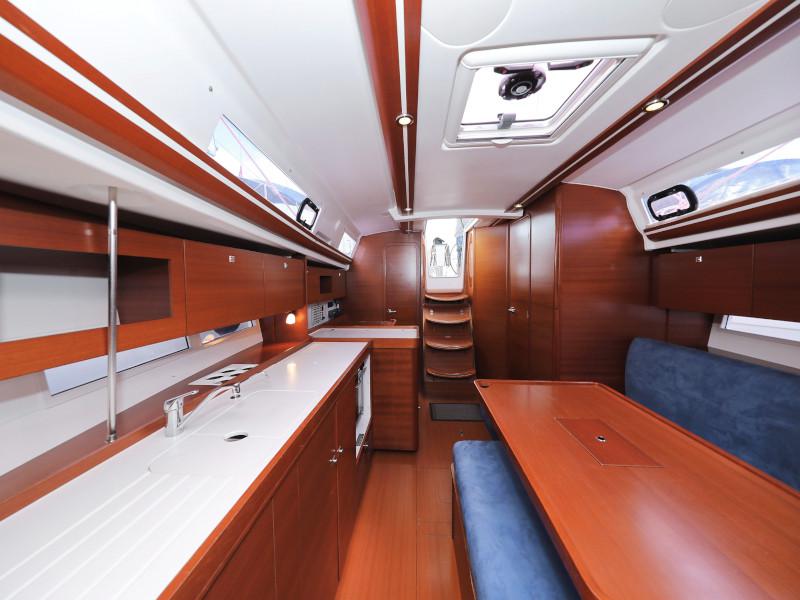 Book yachts online - sailboat - Dufour 380 - Le Pacha - rent