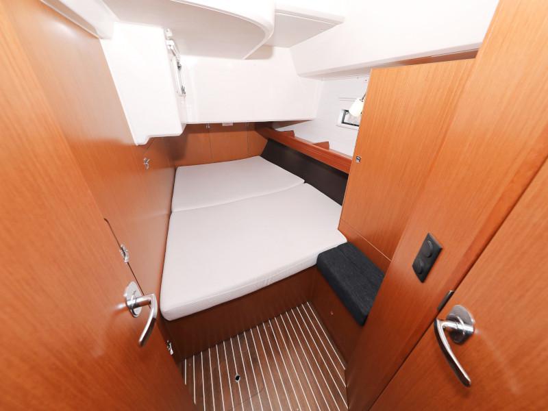 Book yachts online - sailboat - Bavaria Cruiser 46 - TICIJA - rent