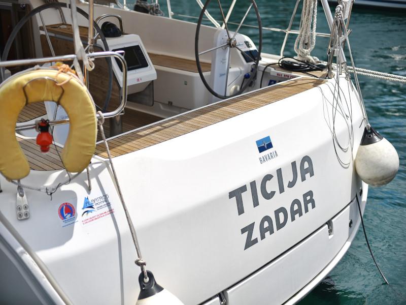 Book yachts online - sailboat - Bavaria Cruiser 46 - TICIJA - rent