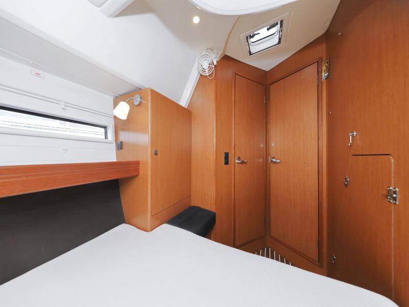 Book yachts online - sailboat - Bavaria Cruiser 46 - TICIJA - rent