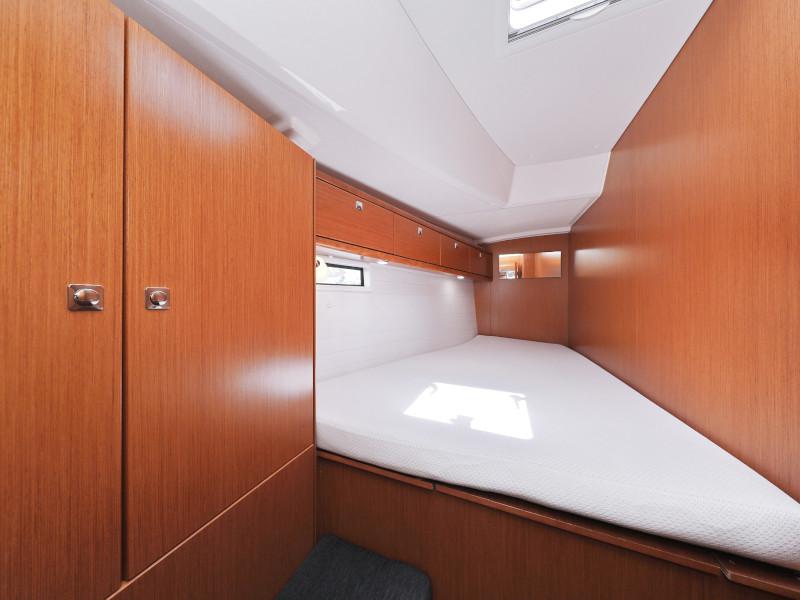 Book yachts online - sailboat - Bavaria Cruiser 46 - TICIJA - rent