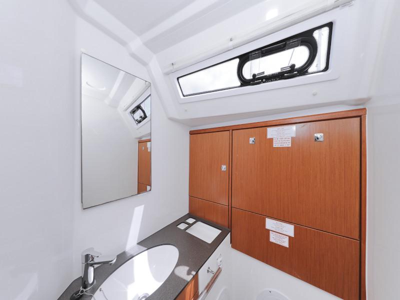 Book yachts online - sailboat - Bavaria Cruiser 46 - TICIJA - rent