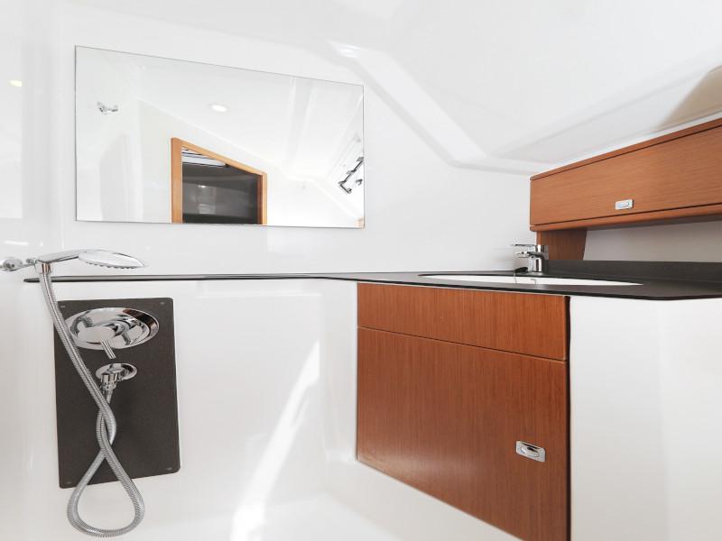 Book yachts online - sailboat - Bavaria Cruiser 46 - TICIJA - rent