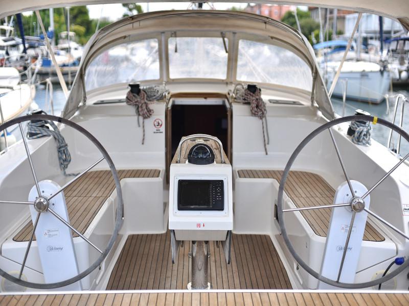 Book yachts online - sailboat - Bavaria Cruiser 46 - TICIJA - rent