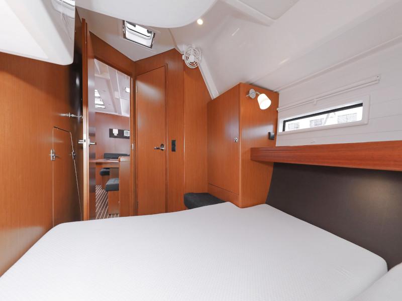 Book yachts online - sailboat - Bavaria Cruiser 46 - TICIJA - rent