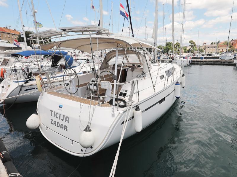 Book yachts online - sailboat - Bavaria Cruiser 46 - TICIJA - rent