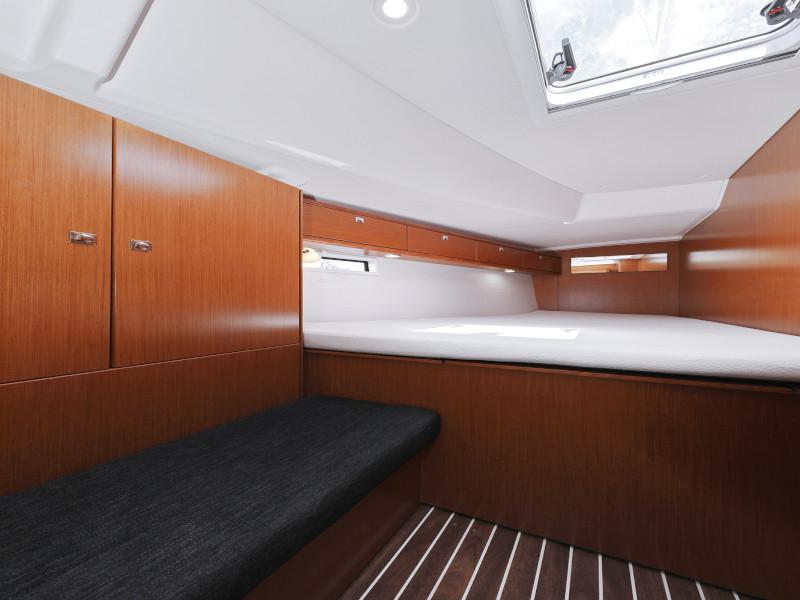 Book yachts online - sailboat - Bavaria Cruiser 46 - TICIJA - rent