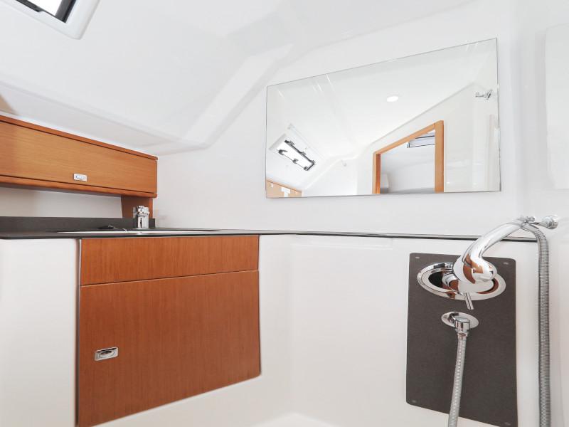 Book yachts online - sailboat - Bavaria Cruiser 46 - TICIJA - rent