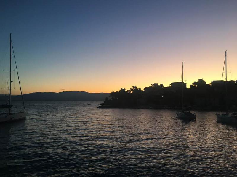 Book yachts online - sailboat - Bavaria 31 Cruiser - MATE - rent