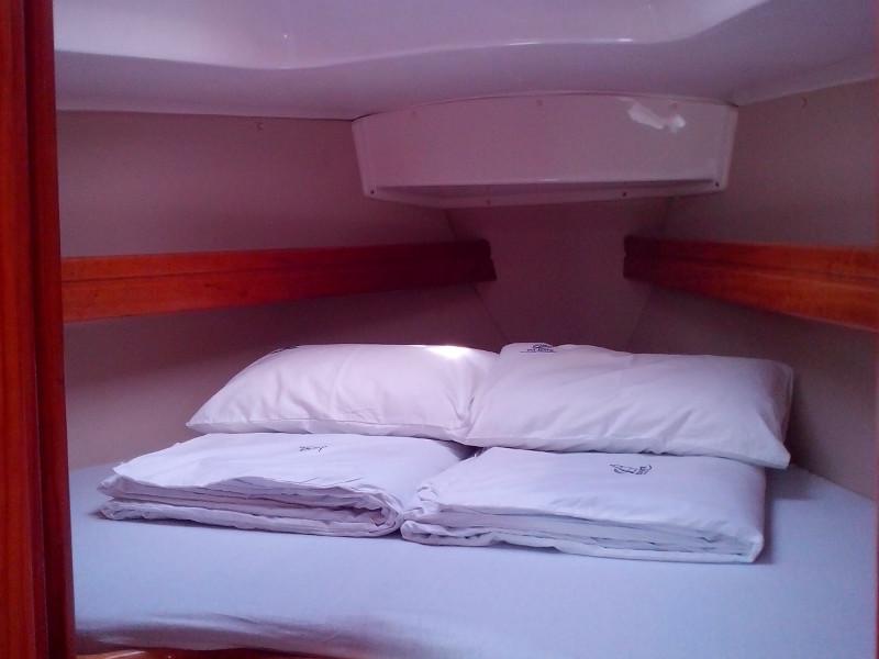 Book yachts online - sailboat - Bavaria 31 Cruiser - MATE - rent