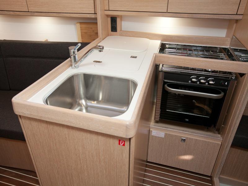 Book yachts online - sailboat - Bavaria Cruiser 34 Style - COOKIE - rent