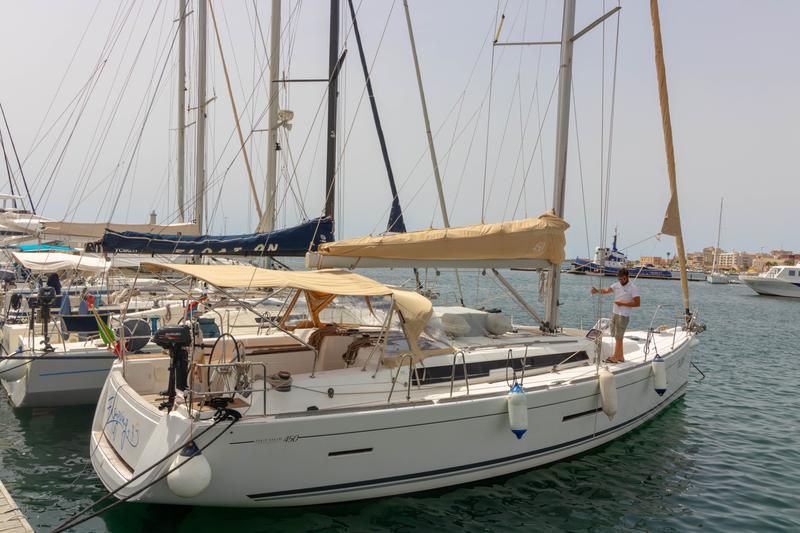 Book yachts online - sailboat - Dufour 450 GL - Easy Going - rent