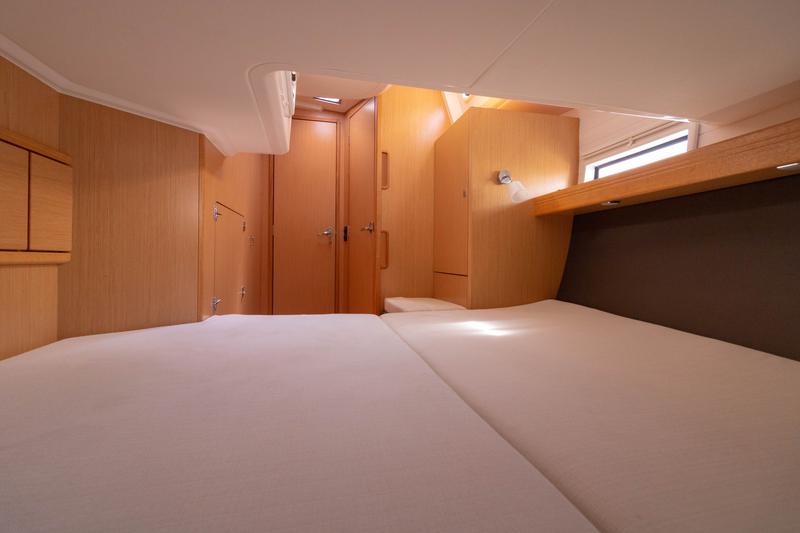 Book yachts online - sailboat - Bavaria Cruiser 56 - Miles - rent