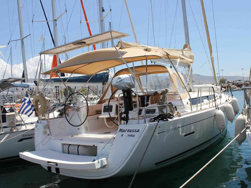 Book yachts online - sailboat - Dufour 450 GL - Maroussa (sails 2021) - rent