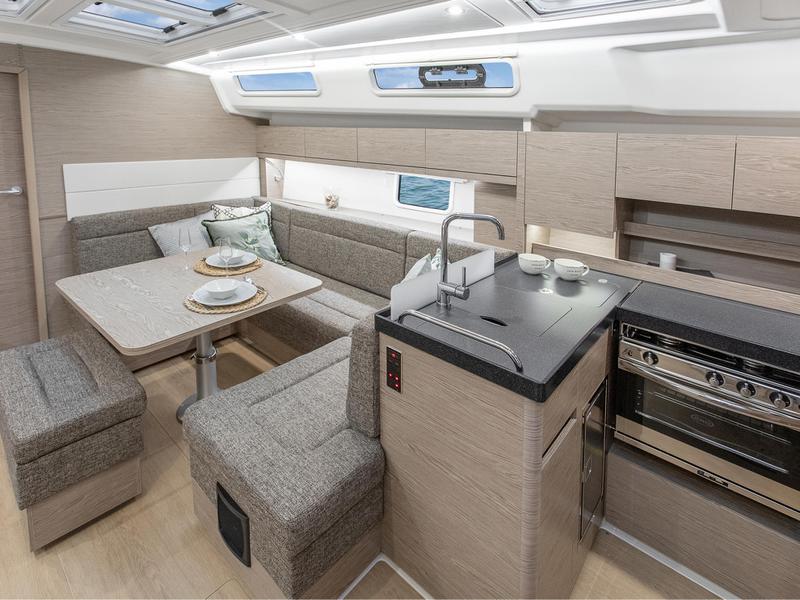 Book yachts online - sailboat - Hanse 458 - Nimbus - rent