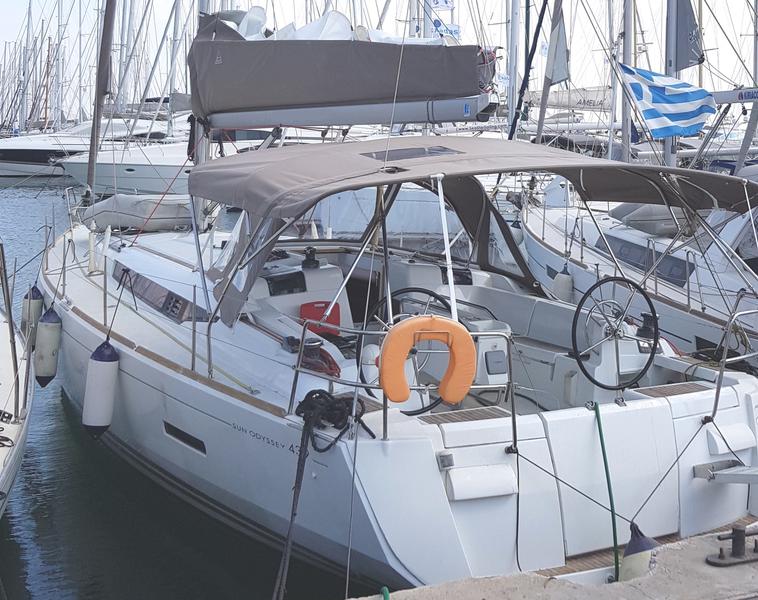 Book yachts online - sailboat - Sun Odyssey 439 - InT-SO 439 (sails 2018) - rent