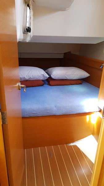 Book yachts online - sailboat - Sun Odyssey 439 - InT-SO 439 (sails 2018) - rent