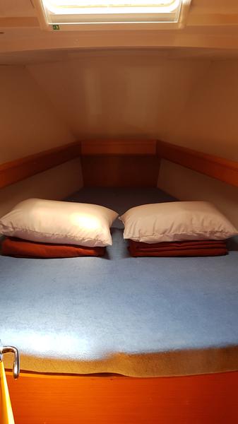 Book yachts online - sailboat - Sun Odyssey 439 - InT-SO 439 (sails 2018) - rent