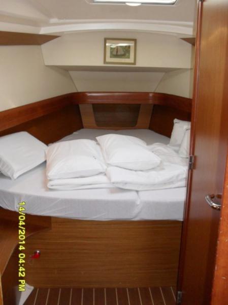 Book yachts online - sailboat - Sun Odyssey 42i - NEREJA - rent