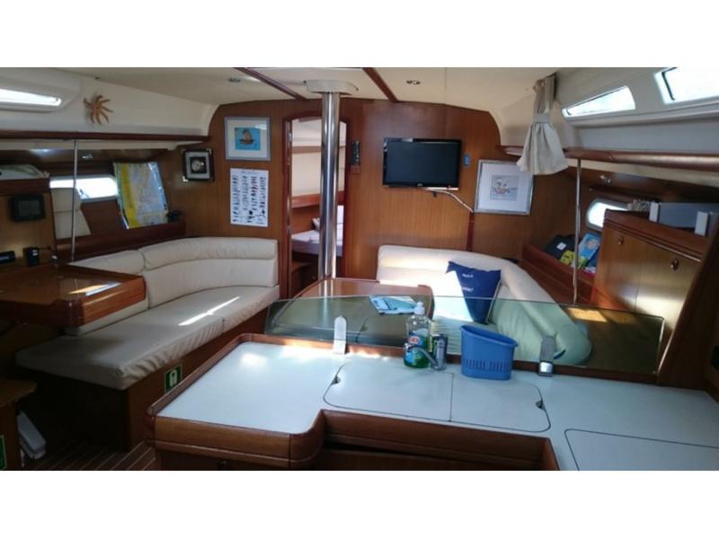 Book yachts online - sailboat - Sun Odyssey 42i - NEREJA - rent