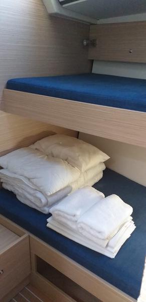 Book yachts online - sailboat - D&amp;D Kufner 54.2 - Chablis - rent