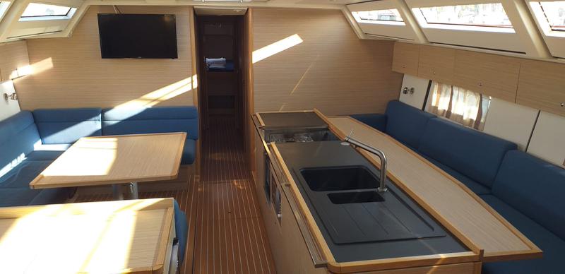 Book yachts online - sailboat - D&amp;D Kufner 54.2 - Chablis - rent