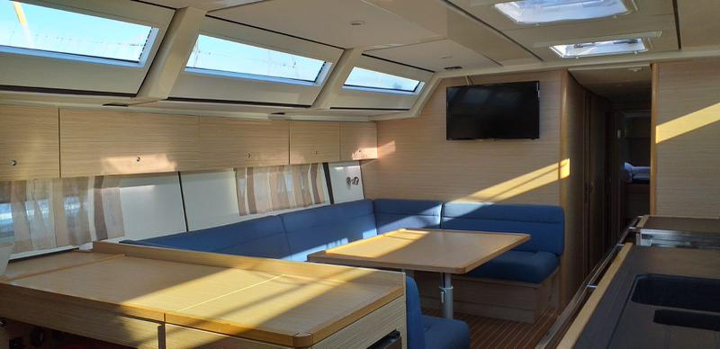 Book yachts online - sailboat - D&amp;D Kufner 54.2 - Chablis - rent