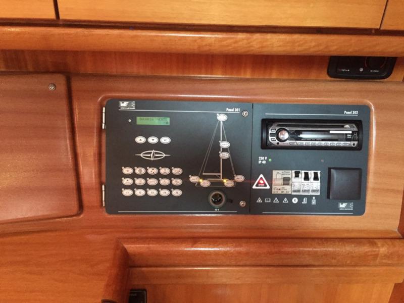 Book yachts online - sailboat - Bavaria 38 Cruiser - BOEM - rent