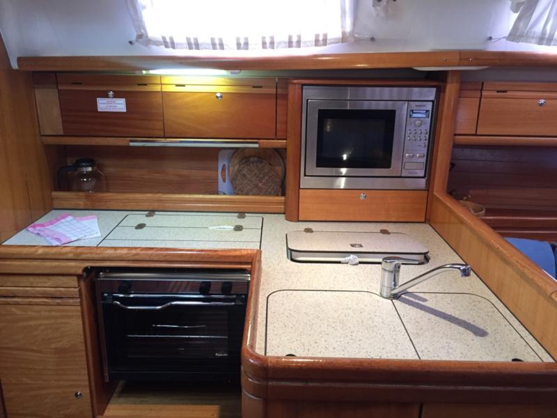 Book yachts online - sailboat - Bavaria 38 Cruiser - BOEM - rent