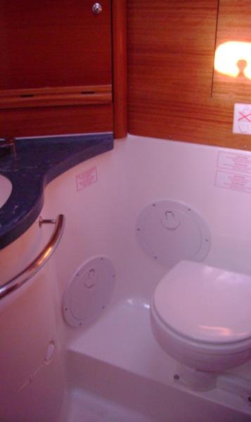 Book yachts online - sailboat - Bavaria 38 Cruiser - BOEM - rent