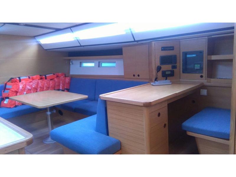 Book yachts online - sailboat - D&amp;D Kufner 54.1 - Cabernet I - rent